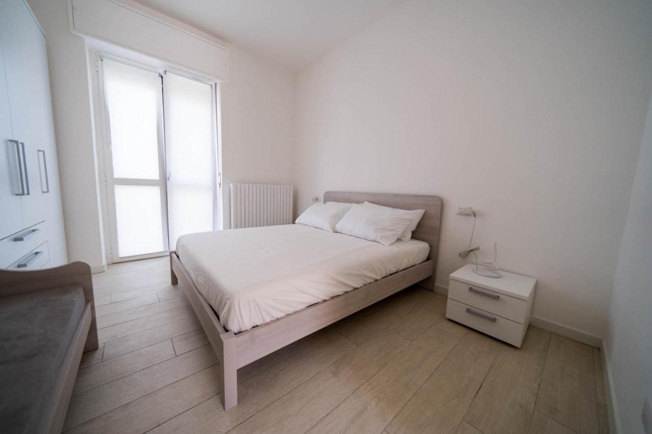 Beat House&Apartments อากราเต บริอันซา ภายนอก รูปภาพ