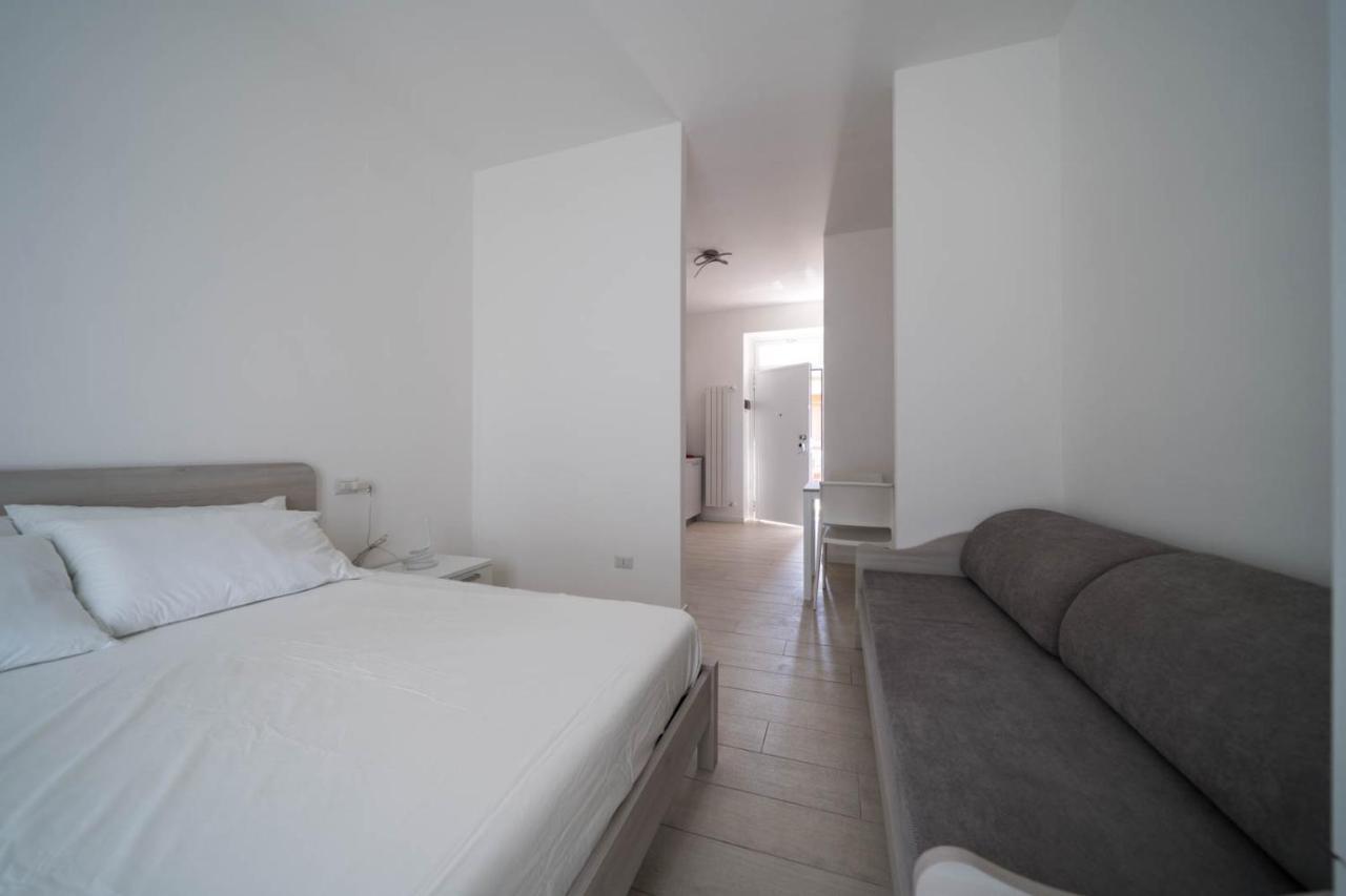 Beat House&Apartments อากราเต บริอันซา ภายนอก รูปภาพ